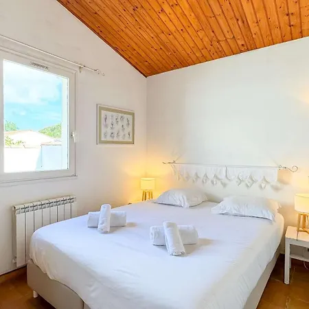 Emplacement Ideal, Au Calme Et Proche De La * La Couarde-sur-Mer